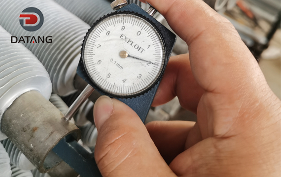 Extruded fin tube base tube wall thickness detection