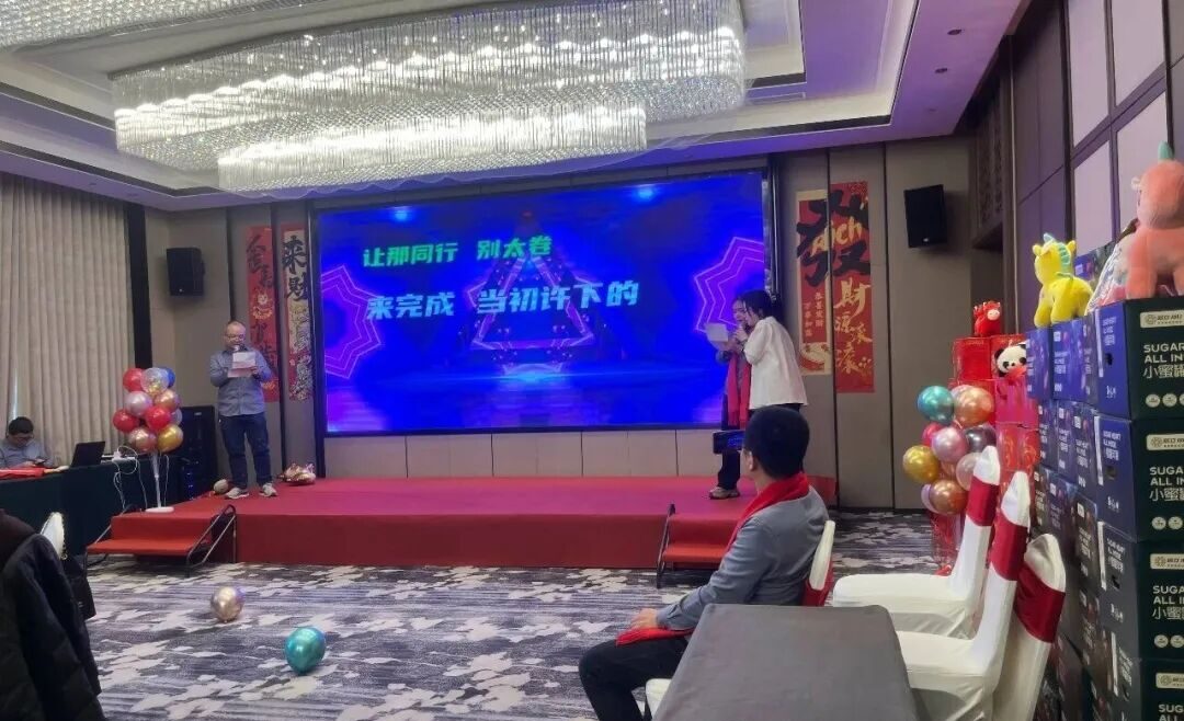 The Global Hustle Striving for the Best – A Self-Composed Track by Datang