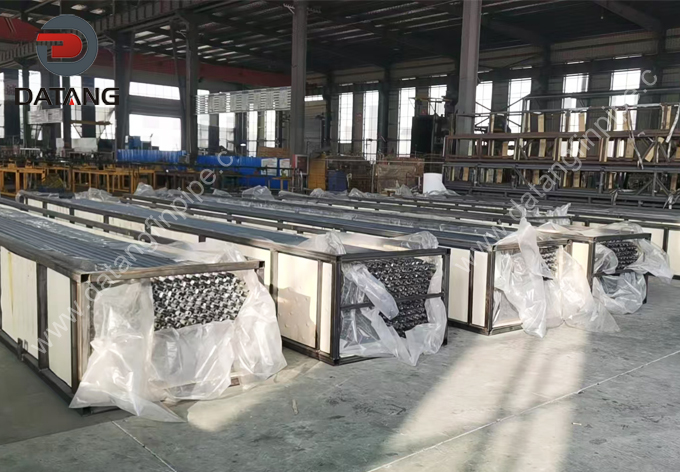 KLL type finned tubes packed for shipment to Iraq 900 KLL type finned tubes carefully packed for export delivery