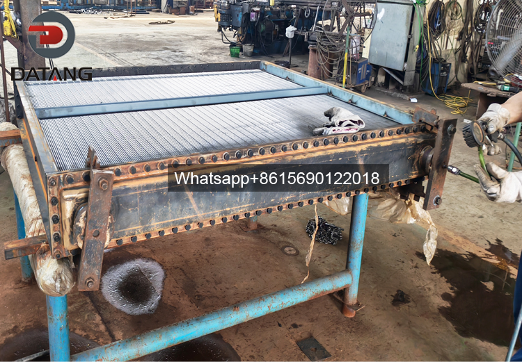 Hydrostatic pressure testing and pressure gauge reading for finned tube heat exchanger Hydrostatic pressure testing and pressure gauge reading for finned tube heat exchanger